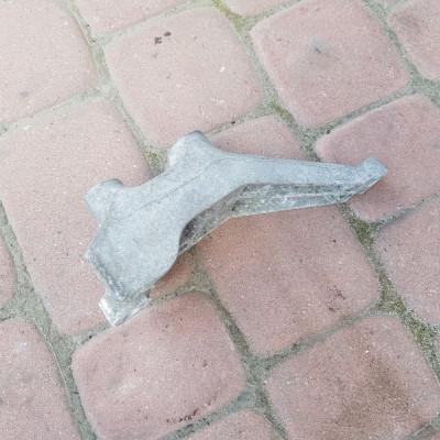 ŁAPA SKRZYNI BIEGÓW OPEL ASTRA J IV 4 13248569