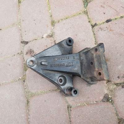 Łapa uchwyt silnika Opel Astra H III 55350845
