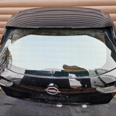 Klapa tył tylna kombi IGŁA Opel Insignia B Z22y