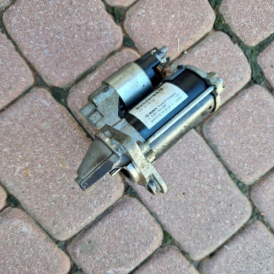 Rozrusznik 1.4T Opel Meriva B 25196021