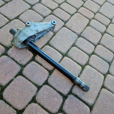 Półoś podpora półosi 1.4T Opel Meriva B 13248689
