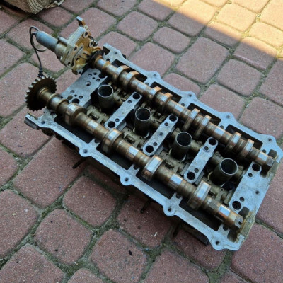 AUDI S4 B6 4.2 BBK GŁOWICA SILNIKA PRAW 079103373G