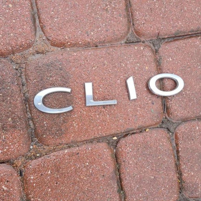 Napis logo emblemat na klape Renault Clio IV 4