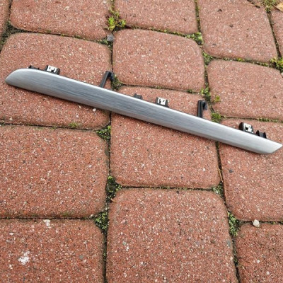 Listwa dekor deski Renault Megane IV 684125999R