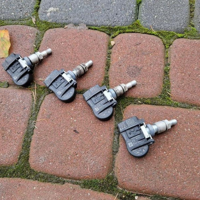 Czujnik ciśnienia koł Renault Megane IV 407005663R