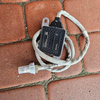 Czujnik NOX VIVARO B TRAFIC III 227908539R