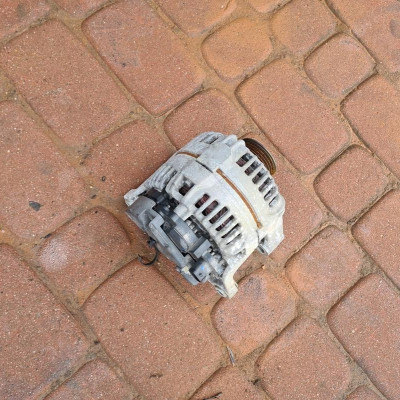 Alternator 1.2 120A Opel Corsa D 13222931