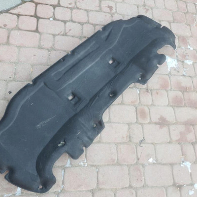 Wyciszenie maski wygłuszenie Renault Megane IV