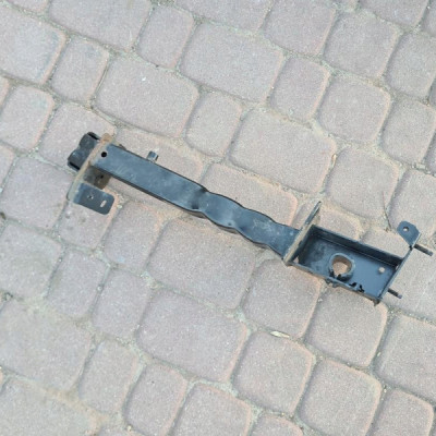 Strefa zgniotu sztyca lewa Renault Megane IV