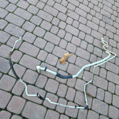 Przewód klimatyzacji Opel Insignia 13220105