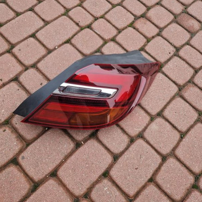 Lampa tył tylna HB prawa Opel Insignia 23422536