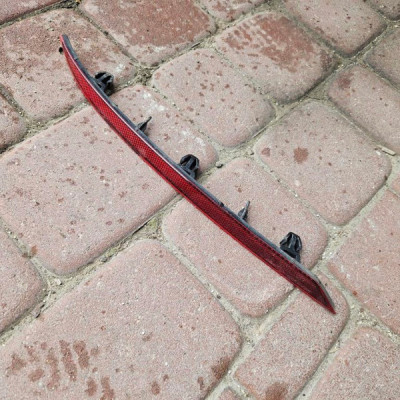 Odblask zderzaka prawy kombi Opel Insignia B