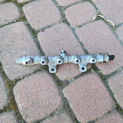 Listwa wtryskowa PROACE CITY Berlingo Rifter Combo D 9821399680