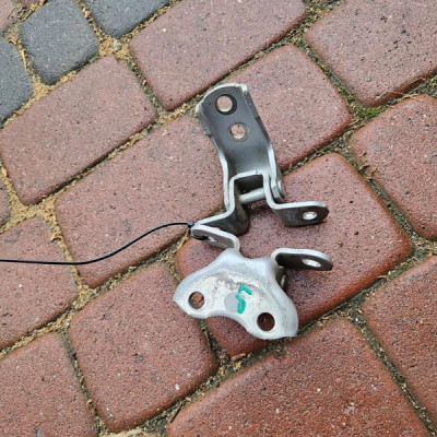 Zawias zawiasy drzwi przód przednich lewy TOYOTA CH-R CHR