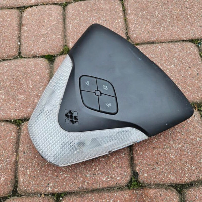 Lampka podsufitki oswietlenie kabiny TOYOTA CH-R CHR 81260-F4060