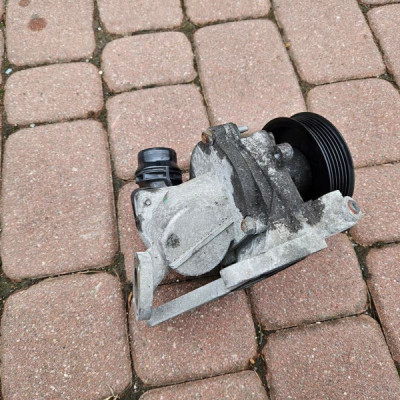 Pompa wody 1.6CDTi termostat Opel Insignia B 55496778