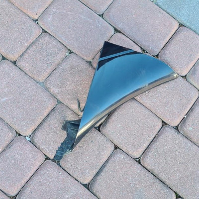 Trójkąt błotnika prawego FIAT DOBLO II 2 735455445