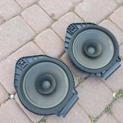 Głośnik tył tylny drzwi Opel Astra J IV