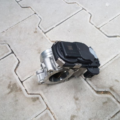 Przepustnica Opel Astra J IV 55570009 DB 2014r