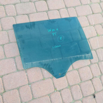 Szyba tył tylna kombi ciemna Opel Insignia B 2018r