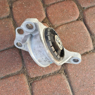 Poduszka łapa belki zawieszenia tył 13370602 39029212 Astra K V