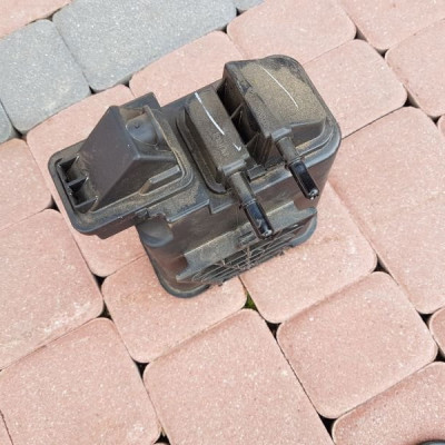 Filtr węgla aktywnego OPEL INSIGNIA 2.0T 13398387