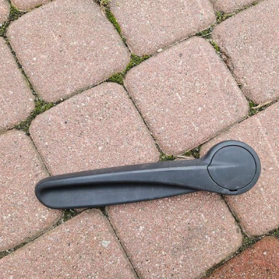 Rączka regulacji fotela Vivaro B Trafic III 1215557X