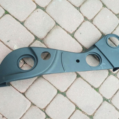 Obudowa plastik fotela Opel Zafira C 13257099