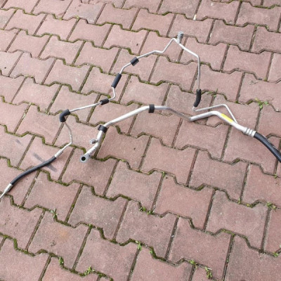 Przewód klimatyzacji Opel Astra K V 39121587