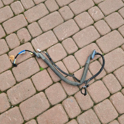 Instalacja wiązka klapy skrzydła Vivaro B Trafic III 240516479R