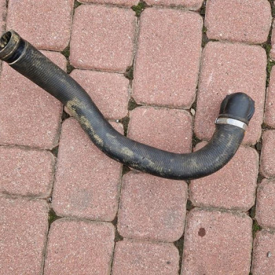 Rura przewód wąż wody 1.6 MULTIJET Opel COMBO D FIAT DOBLO II 2