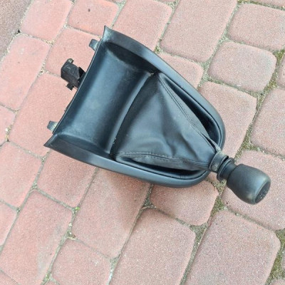 Gałka mieszek lewarek obudowa Opel COMBO D FIAT DOBLO II 2