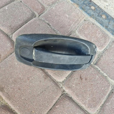 Klamka drzwi zewnętrzna prawa przód Opel COMBO D FIAT DOBLO II 2