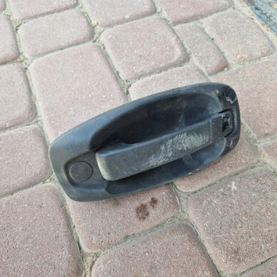 Klamka drzwi zewnętrzna prawa boczna Opel COMBO D FIAT DOBLO II 2