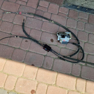 Zamek drzwi przesuwnych prawy EUROPA Opel COMBO D FIAT DOBLO II 2