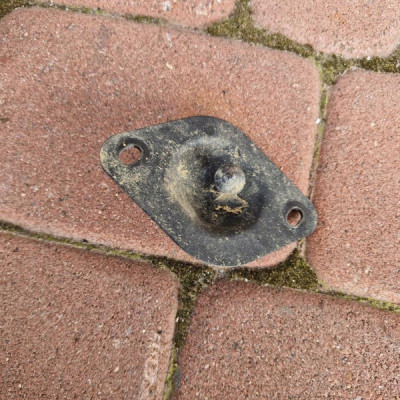 Prowadnica mocowanie prawy uchwyt wspornik FIAT DOBLO II 2 51921504