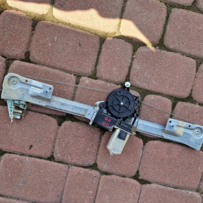 Podnośnik szyby prawy bok boczny mechanizm FIAT DOBLO II 2 51906919