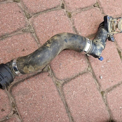 Termostat wąż wody 1.6MULTIJET FIAT DOBLO II 2 00518176940 518176940