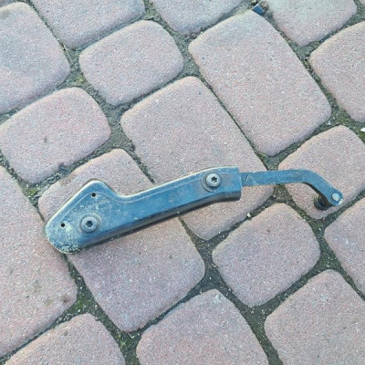 Rolka drzwi przesównych prawych prawa górna 1.6 FIAT DOBLO II 2 51842452