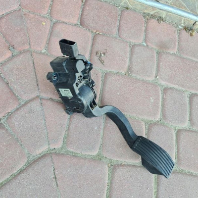 Pedał pedały europa gazu FIAT DOBLO II 2 51831864