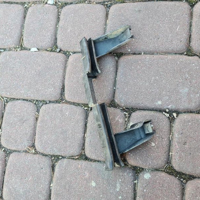 Prowadnica szyby uszczelki osłona FIAT DOBLO II 2 51813636