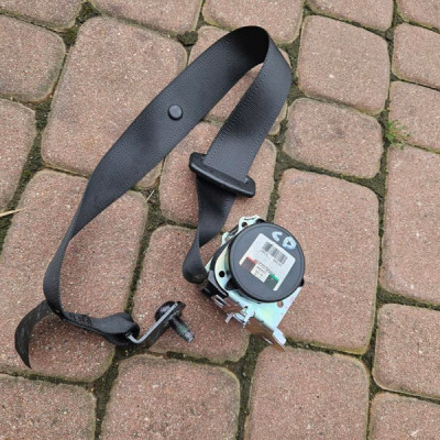 Pas tył tylny kanapy bezpieczenstwa Opel Corsa D 13220346