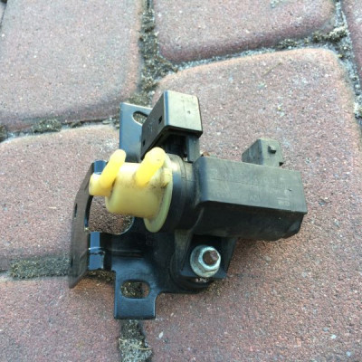 Czujnik podcisnienia zawór Astra J 2.0 CDTI