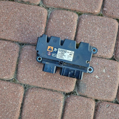 Moduł sterownik poduszek EU Opel Meriva B 13595562