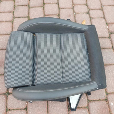 Siedzisko kanapa poszycie fotela Opel Insignia B