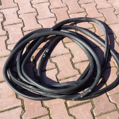 Uszczelka drzwi tył tylna prawa Zafira C TOURER