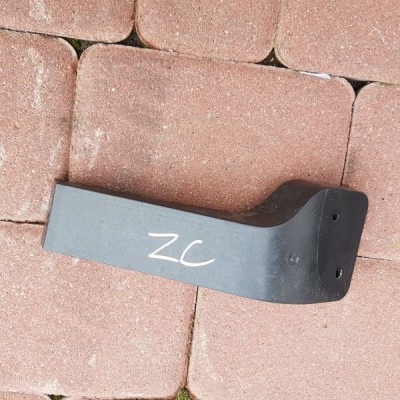 Ślizg tylny prawy Opel Zafira C Tourer 13300749