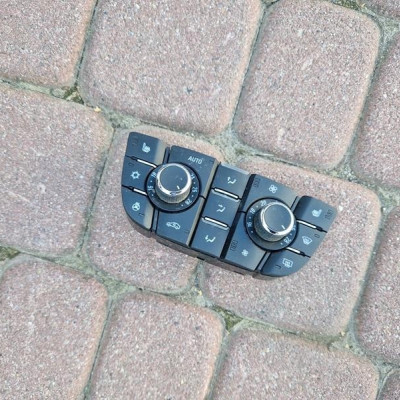 Panel nawiewu moduł EU Opel Meriva B 13435144