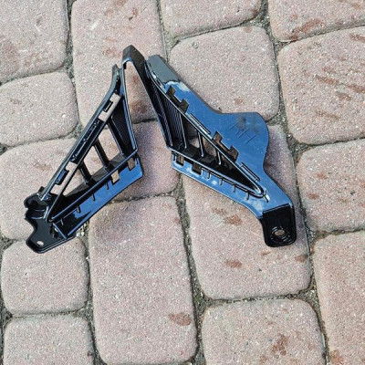 Kratka zderzaka przedniego KIA CEED III LIFT 21- PRAWA 86564-J7DA0