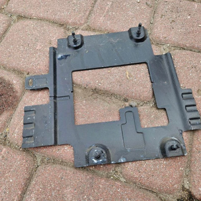 Uchwyt mocowanie komputera 1.6CDTi wspornik Opel Mokka